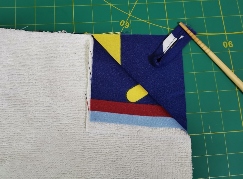 how to insert the loop to make a DIY potholder